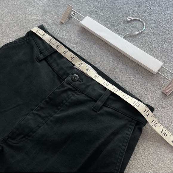Aritzia TNA Cargo Wide leg Pant Black size 6 Women’s Pant - Picture 7 of 10